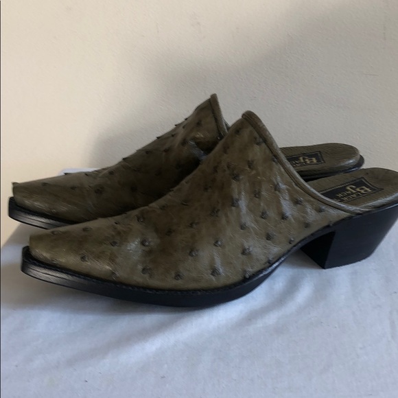❌SOLD❌ NWOB BLACK JACK Women’s Ostrich Mules - Picture 4 of 8